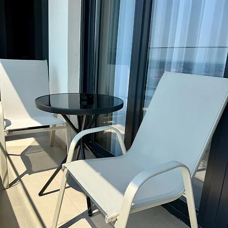 Apartamento Royal 2 *