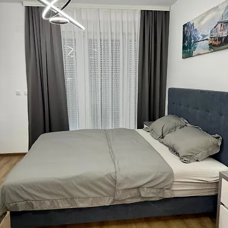 Apartamento Royal 2 *