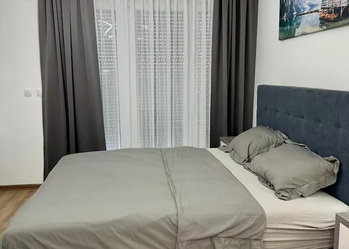 Apartamento Royal 2 *